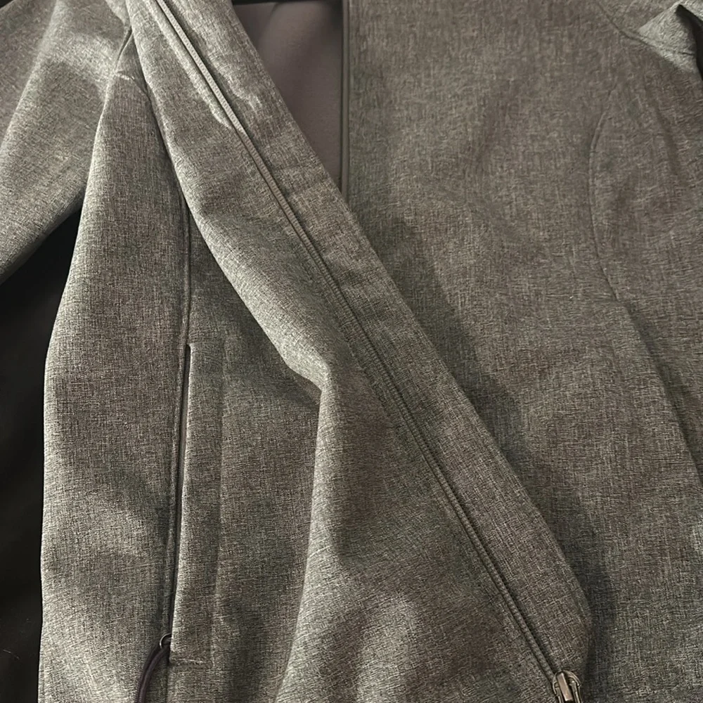 North face jacket - Picture 3 of 3